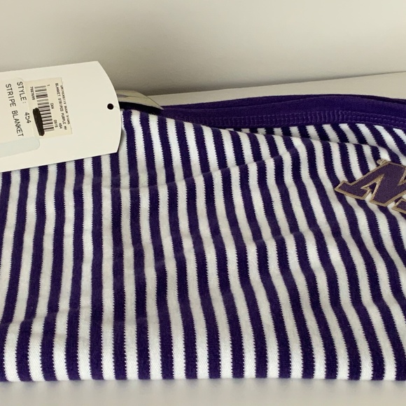 W Striped Baby Blanket. NWT. - Picture 2 of 2